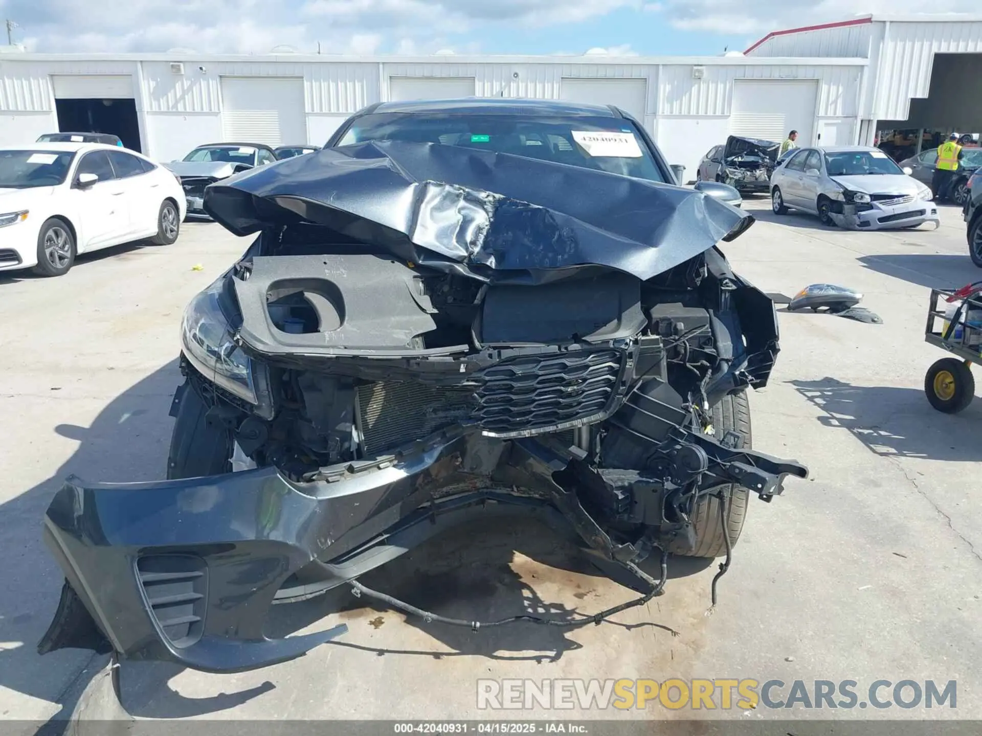 13 Photograph of a damaged car 5XYPG4A56LG622631 KIA SORENTO 2020