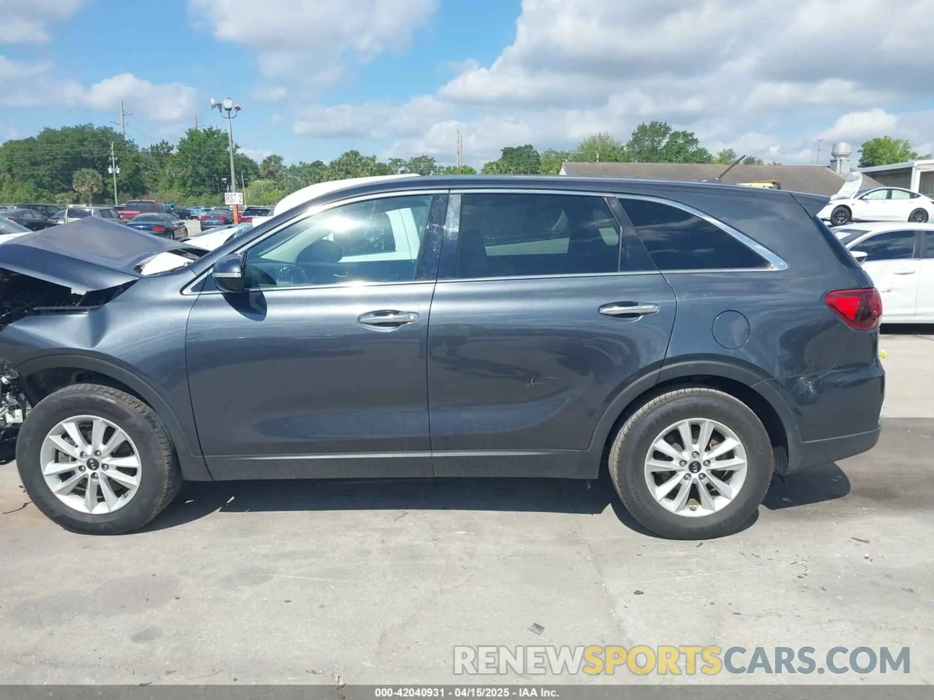 15 Photograph of a damaged car 5XYPG4A56LG622631 KIA SORENTO 2020