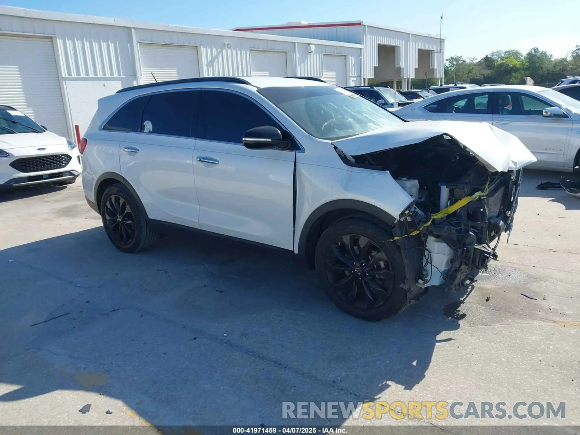 1 Photograph of a damaged car 5XYPG4A56LG655600 KIA SORENTO 2020