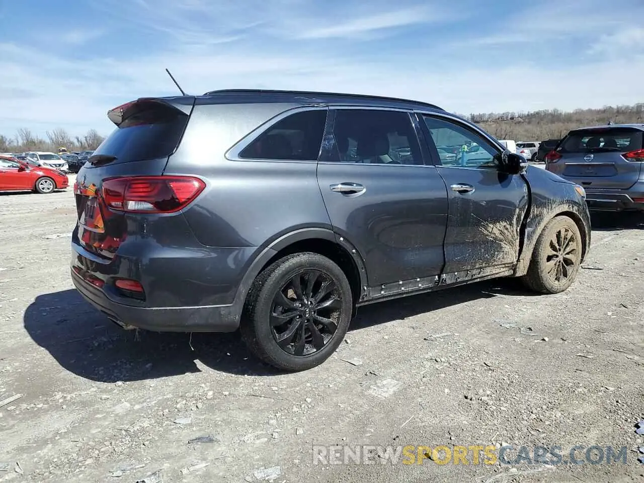 3 Photograph of a damaged car 5XYPG4A56LG671831 KIA SORENTO 2020