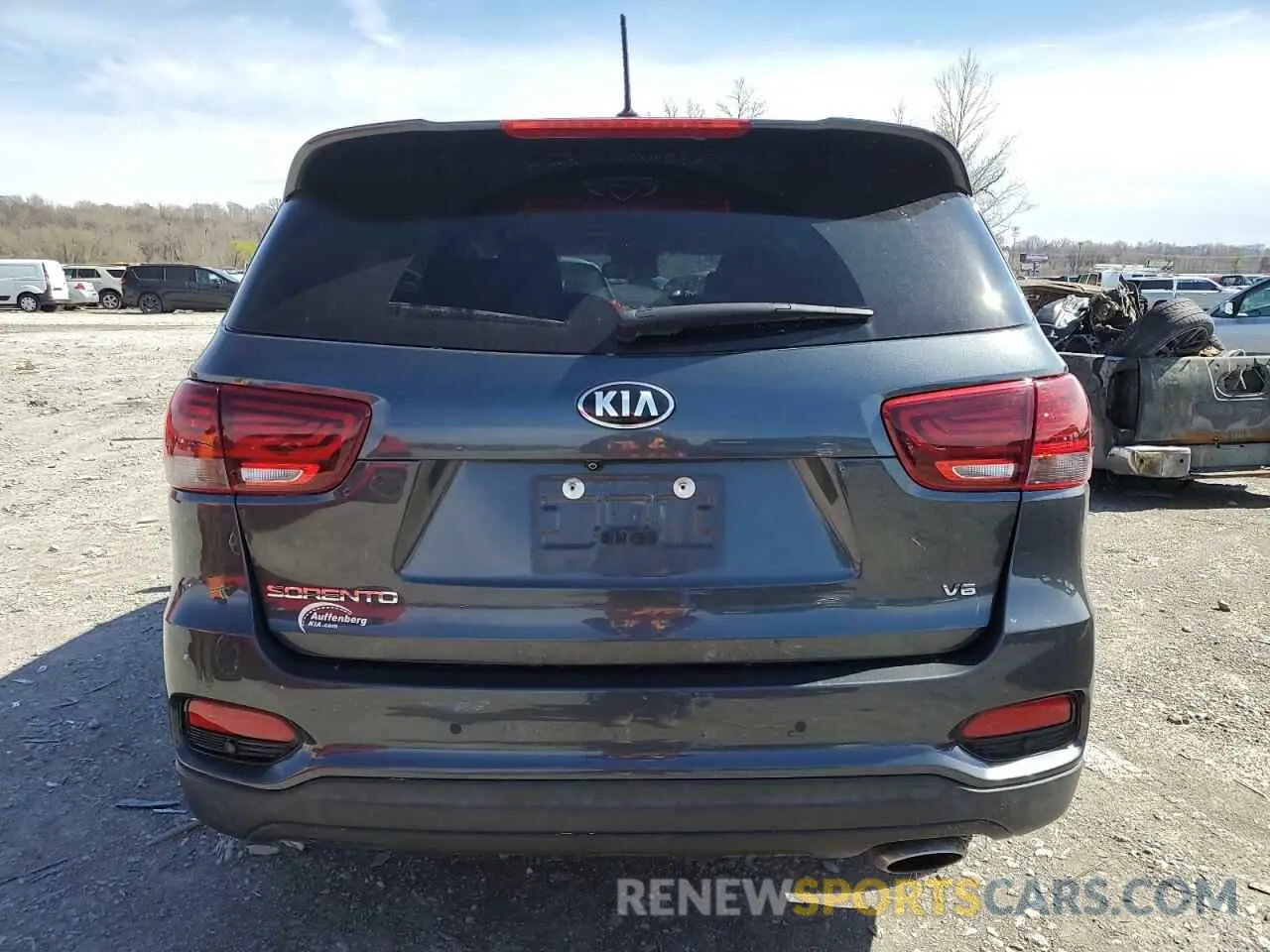 6 Photograph of a damaged car 5XYPG4A56LG671831 KIA SORENTO 2020