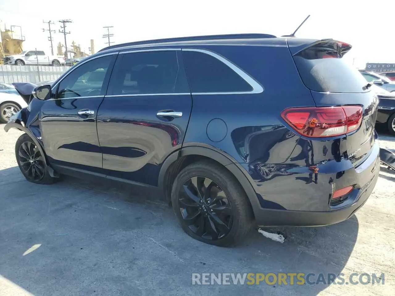 2 Photograph of a damaged car 5XYPG4A56LG690993 KIA SORENTO 2020