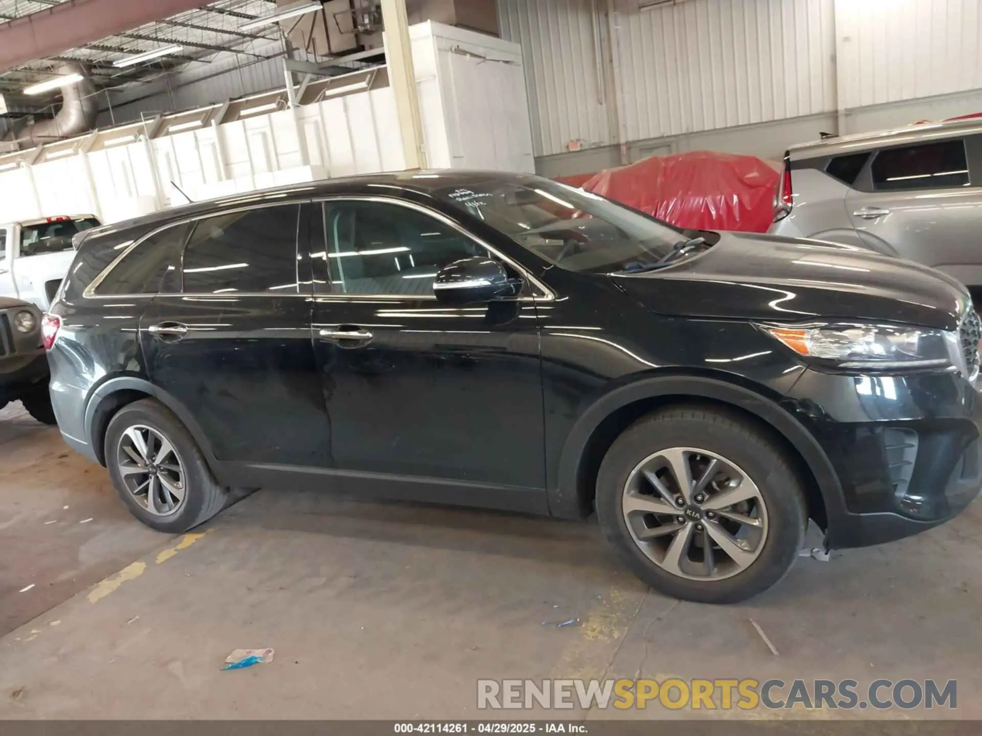 12 Photograph of a damaged car 5XYPG4A57LG620659 KIA SORENTO 2020