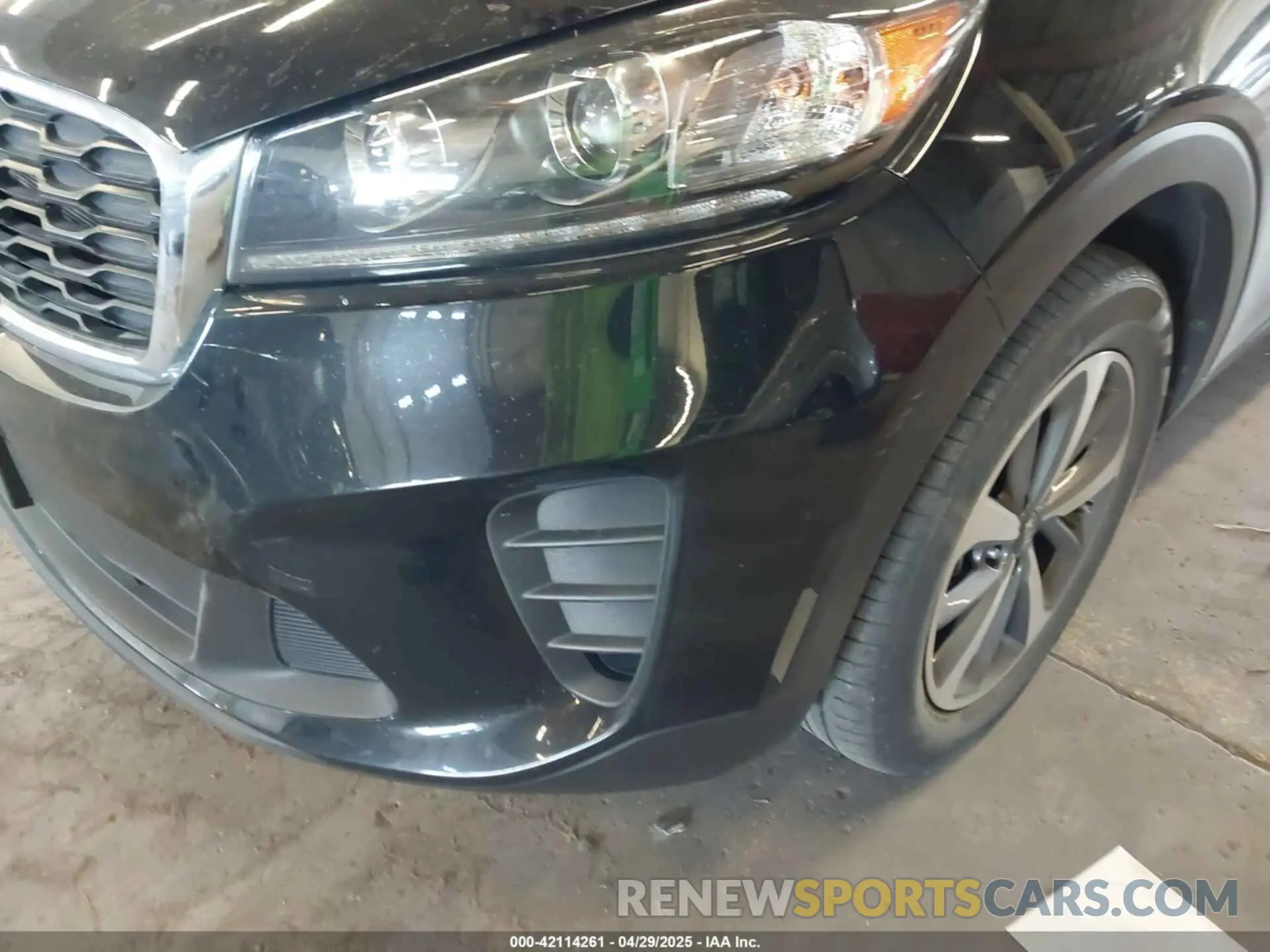 17 Photograph of a damaged car 5XYPG4A57LG620659 KIA SORENTO 2020