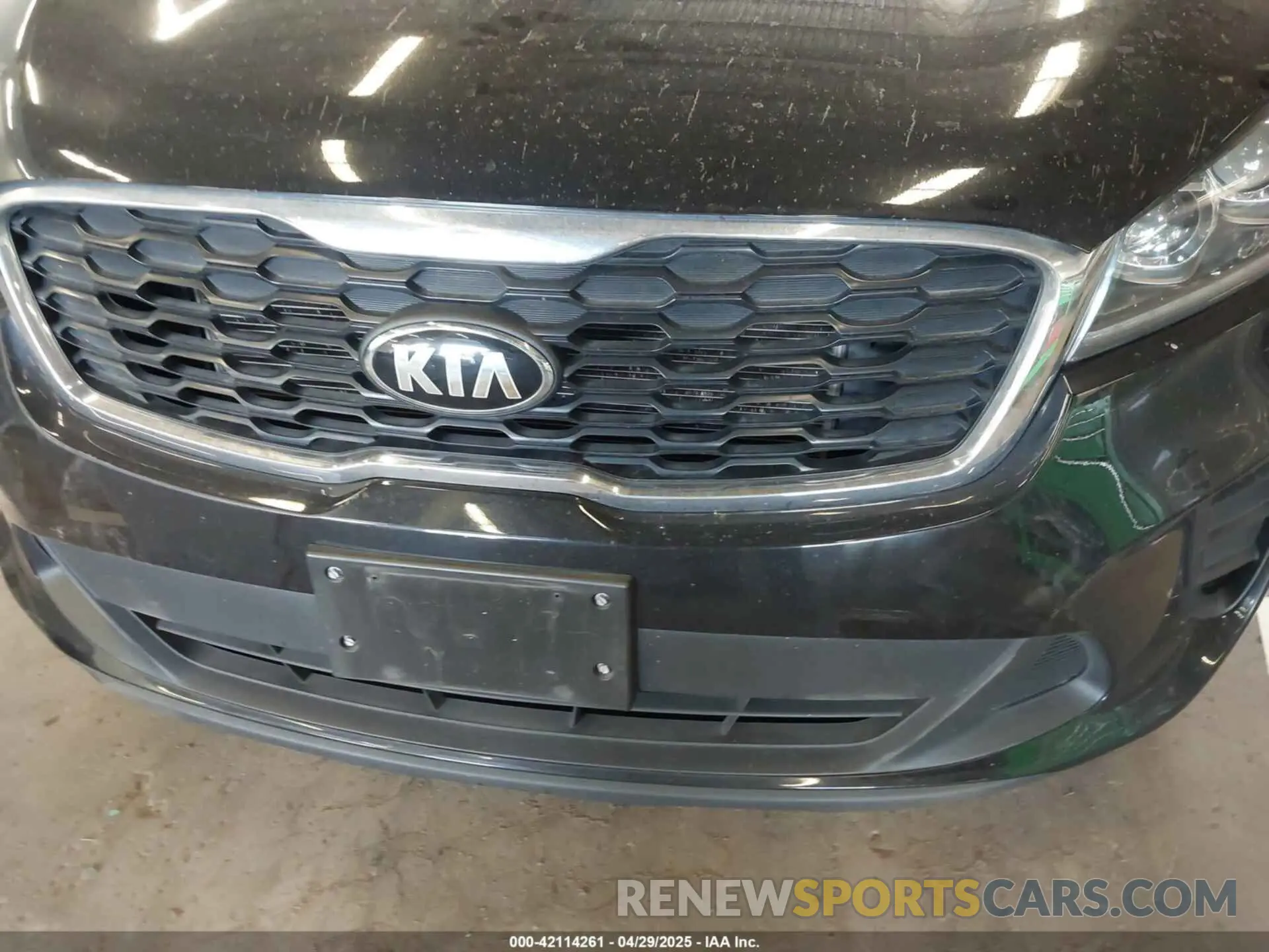 18 Photograph of a damaged car 5XYPG4A57LG620659 KIA SORENTO 2020
