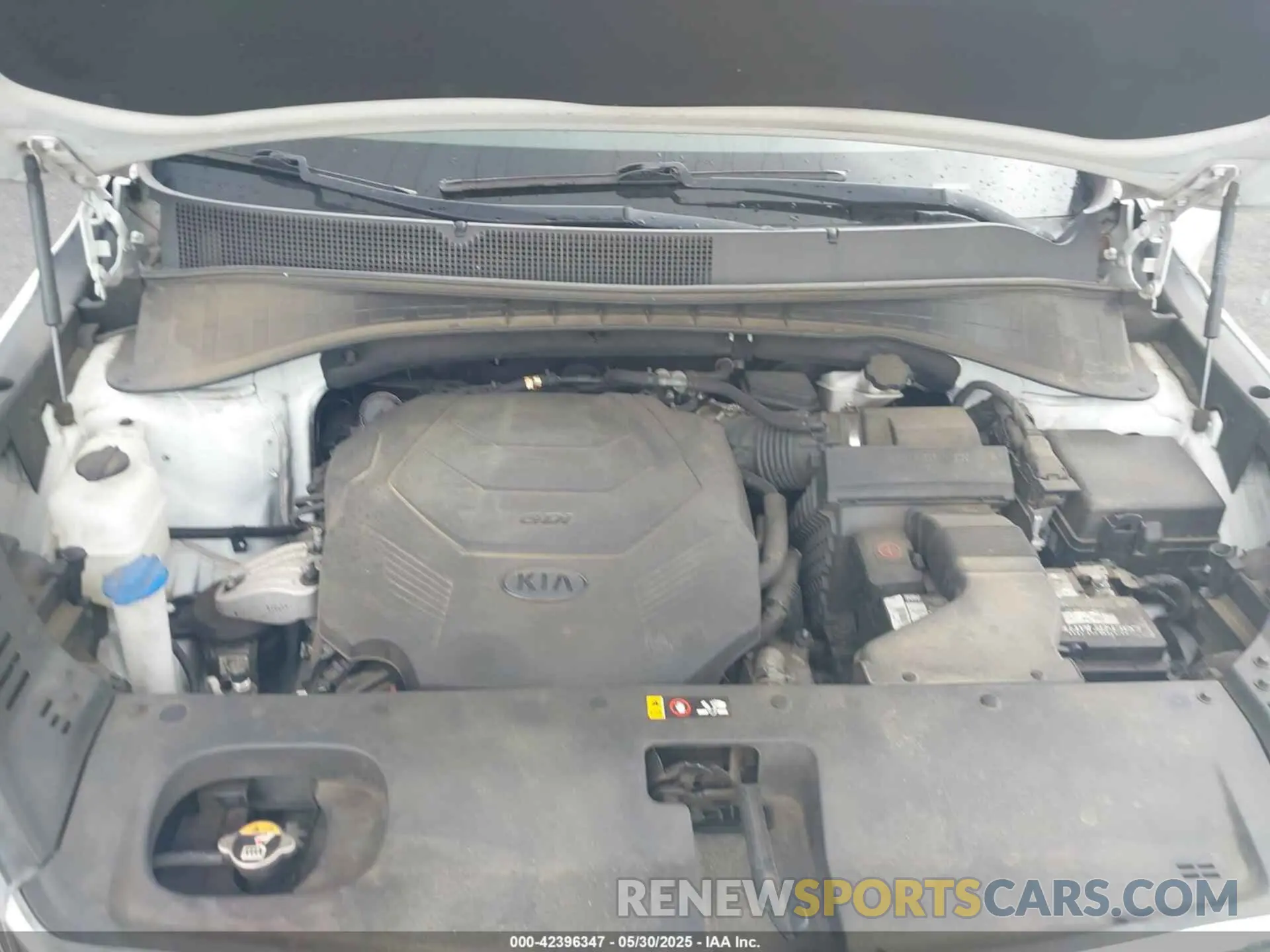 10 Photograph of a damaged car 5XYPG4A57LG622816 KIA SORENTO 2020
