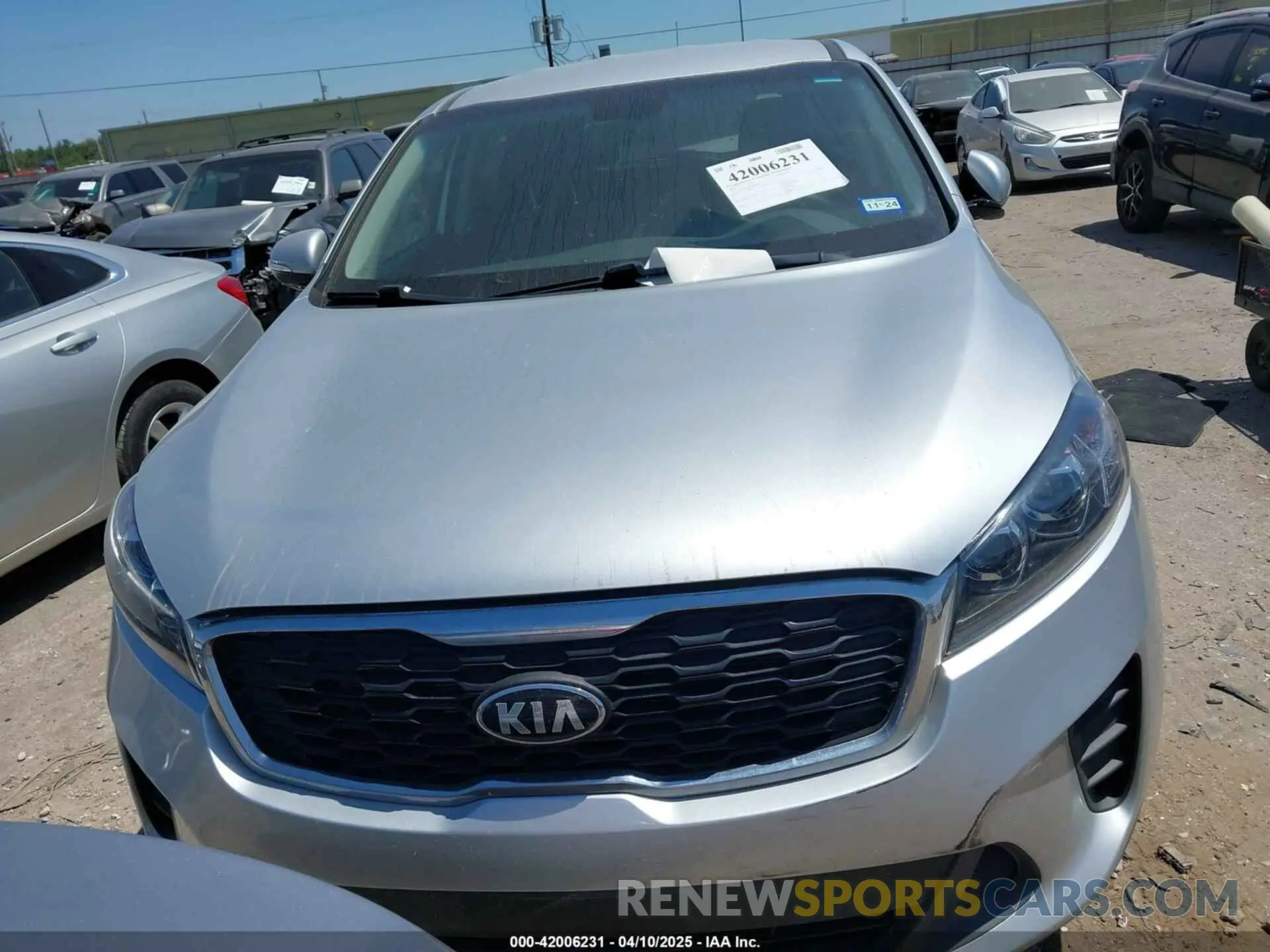 6 Photograph of a damaged car 5XYPG4A58LG669899 KIA SORENTO 2020