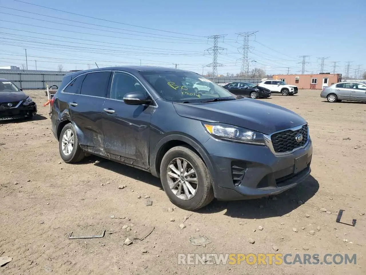 4 Photograph of a damaged car 5XYPG4A59LG607797 KIA SORENTO 2020