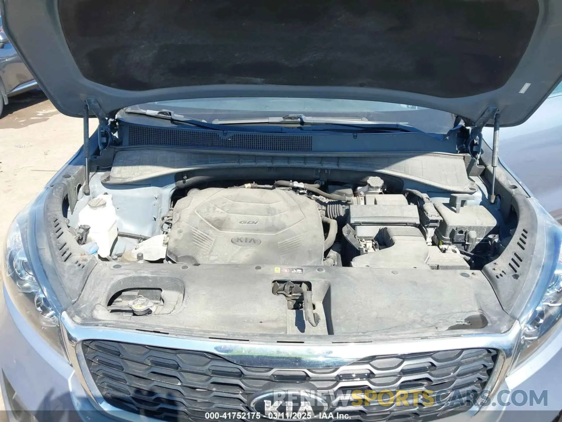 10 Photograph of a damaged car 5XYPG4A59LG620081 KIA SORENTO 2020