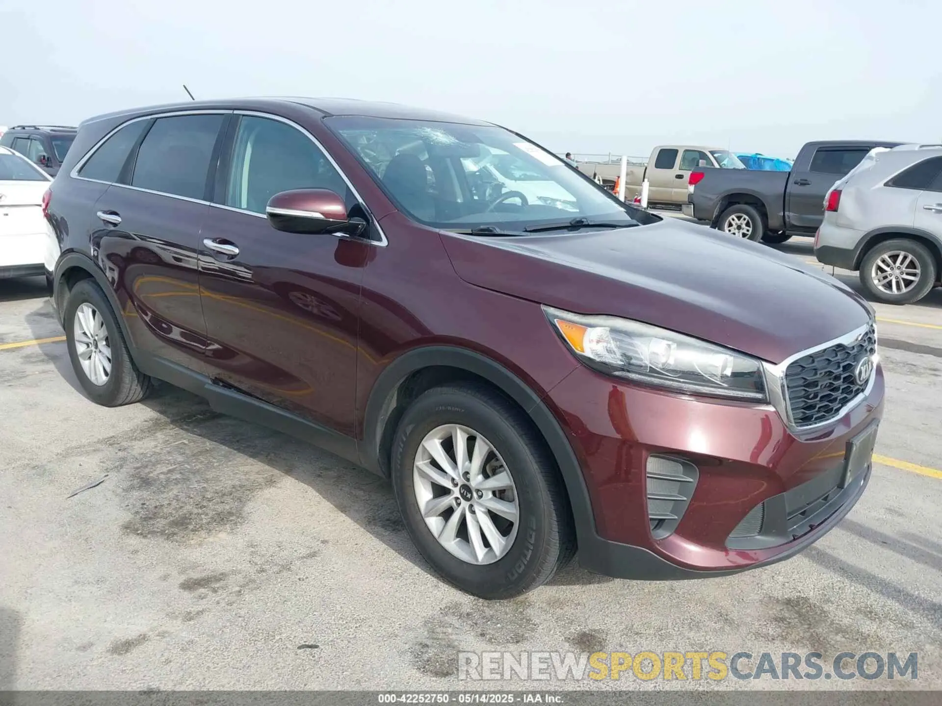 1 Photograph of a damaged car 5XYPG4A59LG621439 KIA SORENTO 2020