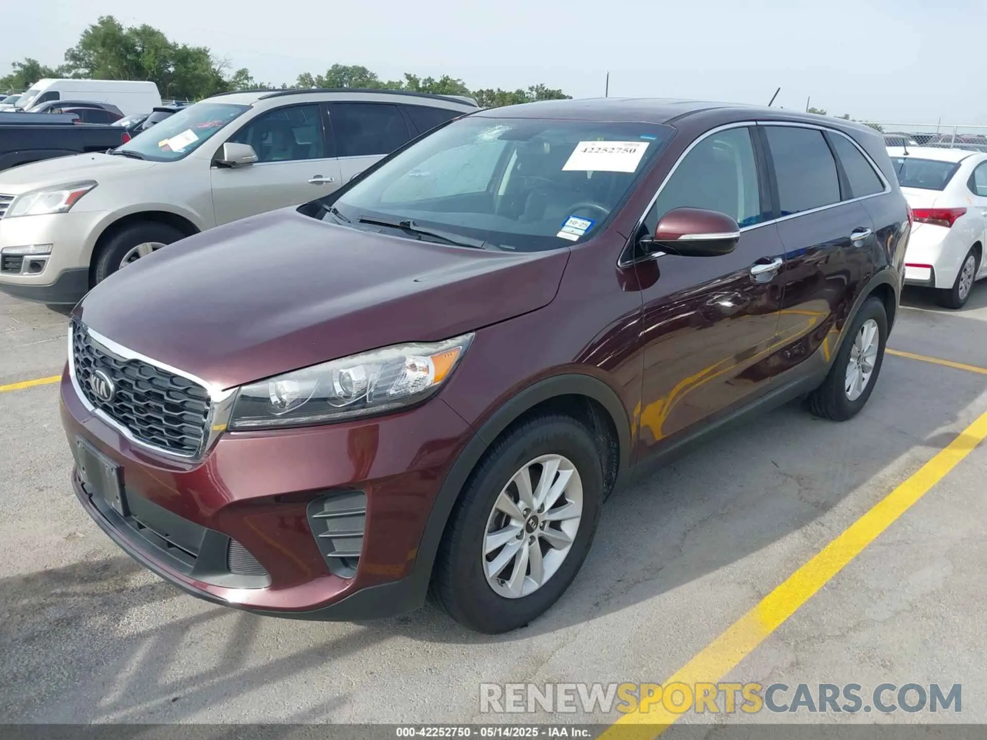 2 Photograph of a damaged car 5XYPG4A59LG621439 KIA SORENTO 2020