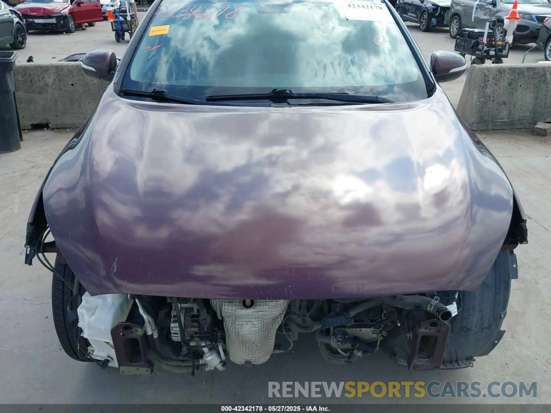 6 Photograph of a damaged car 5XYPG4A5XLG619599 KIA SORENTO 2020