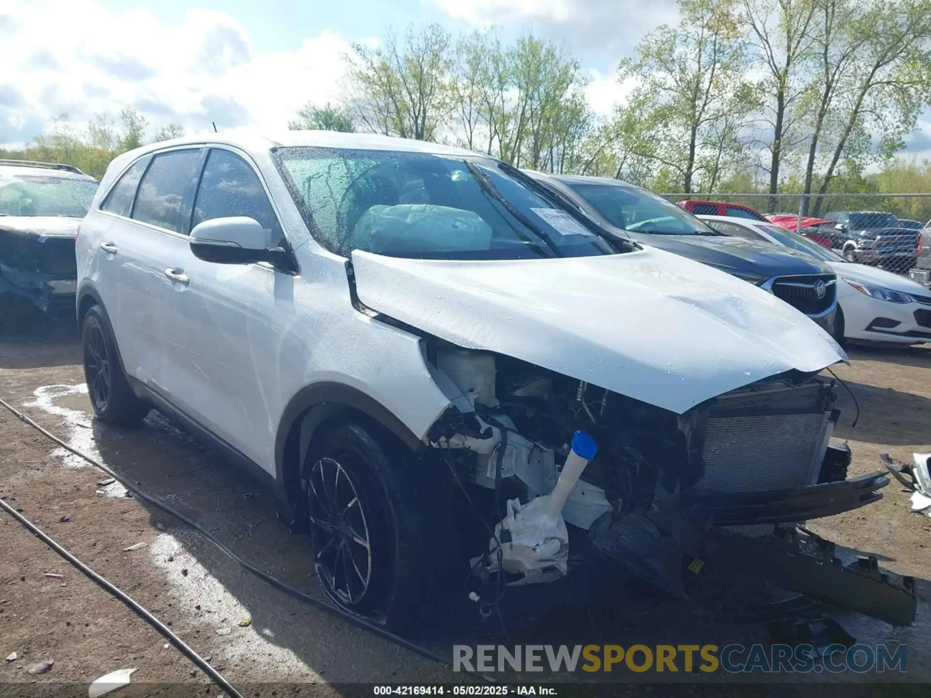 1 Photograph of a damaged car 5XYPG4A5XLG628626 KIA SORENTO 2020