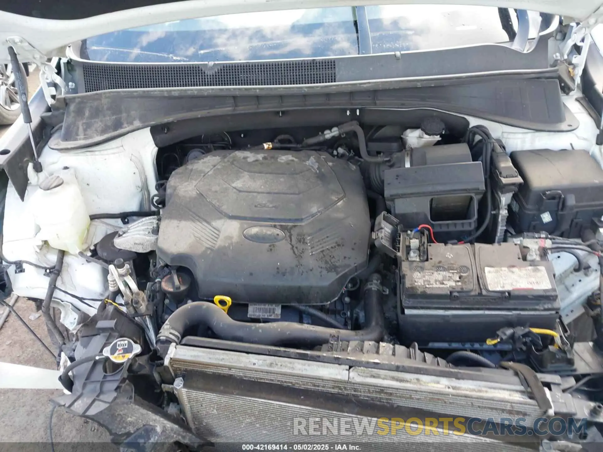 10 Photograph of a damaged car 5XYPG4A5XLG628626 KIA SORENTO 2020