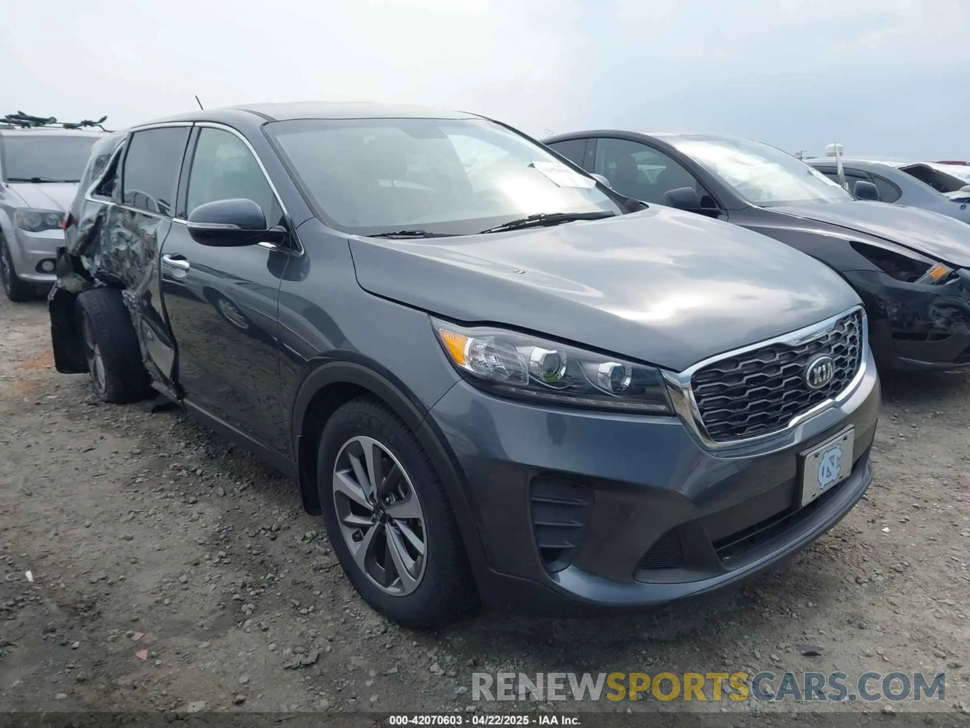 1 Photograph of a damaged car 5XYPG4A5XLG690303 KIA SORENTO 2020