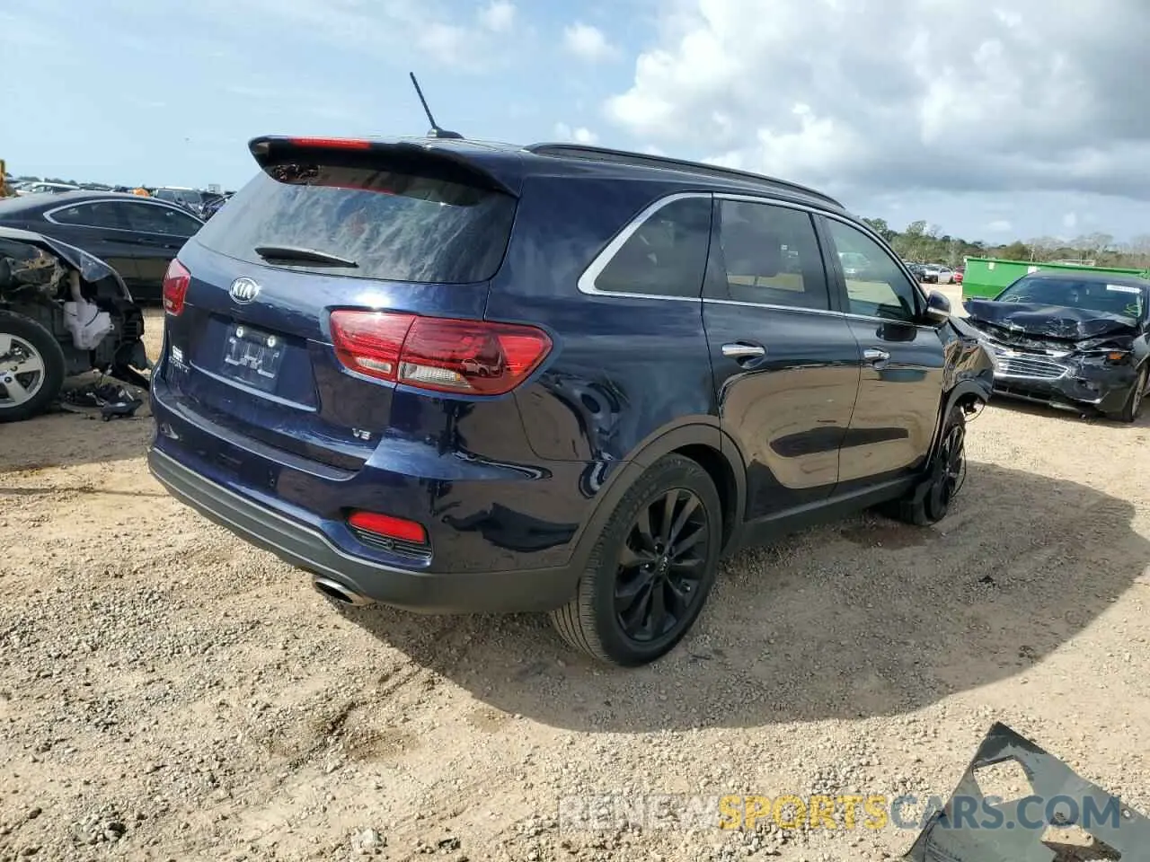 3 Photograph of a damaged car 5XYPG4A5XLG710436 KIA SORENTO 2020