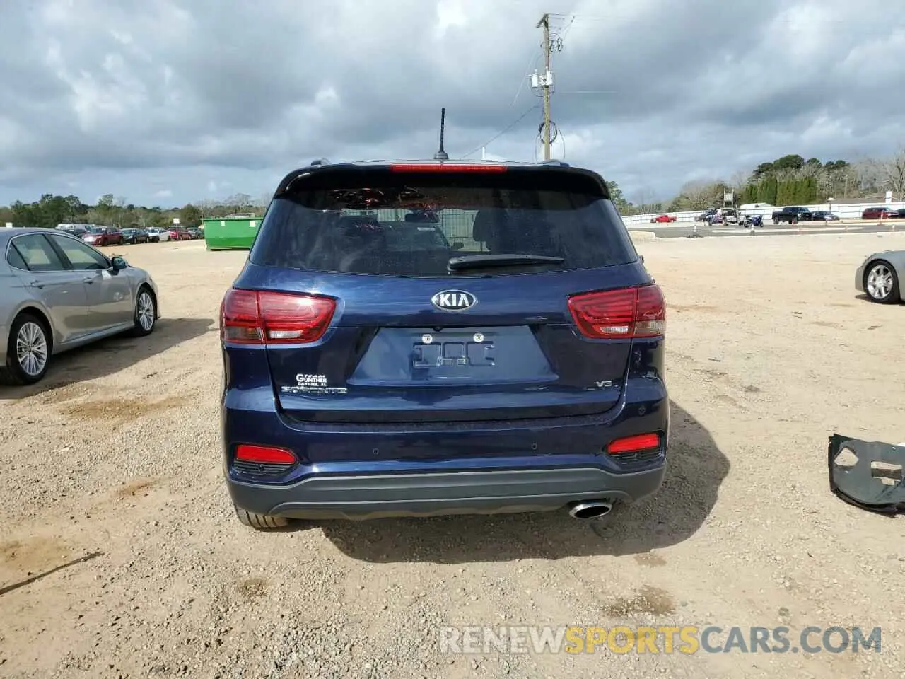 6 Photograph of a damaged car 5XYPG4A5XLG710436 KIA SORENTO 2020