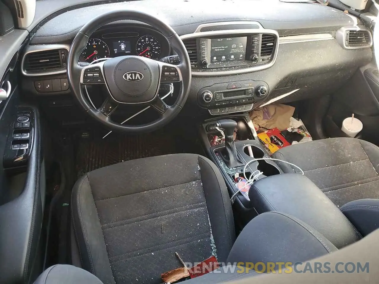 8 Photograph of a damaged car 5XYPGDA30LG659298 KIA SORENTO 2020