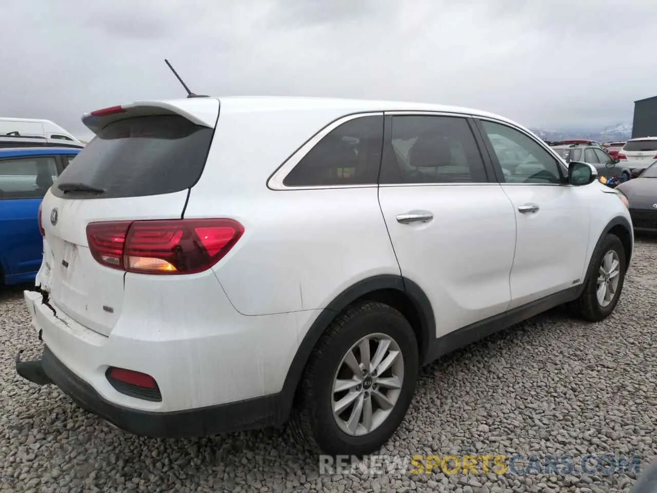 3 Photograph of a damaged car 5XYPGDA31LG641246 KIA SORENTO 2020