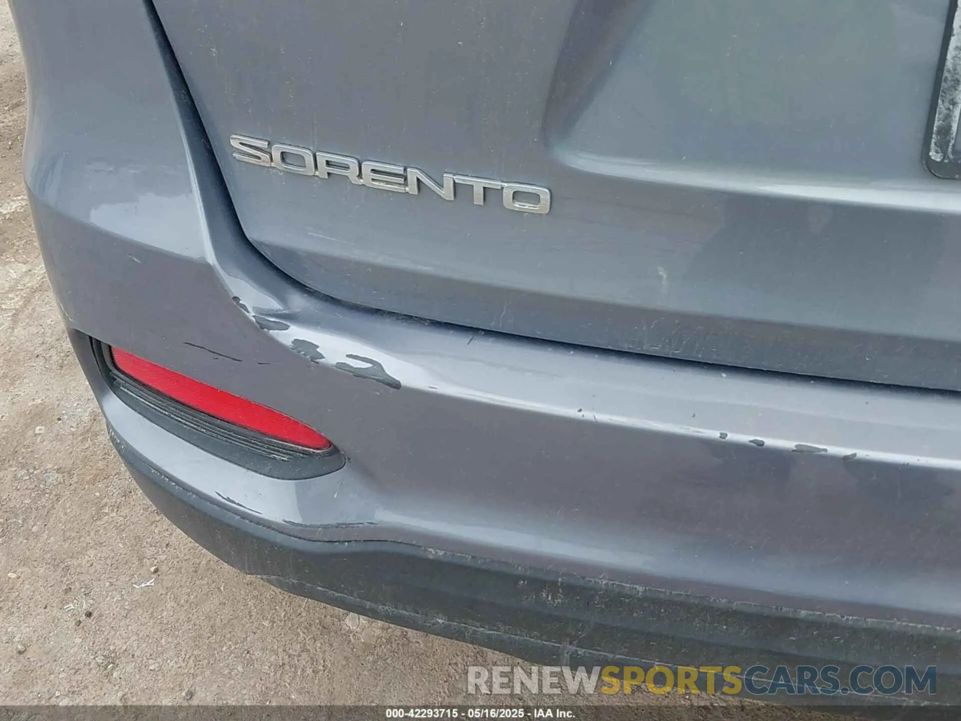 18 Photograph of a damaged car 5XYPGDA31LG659522 KIA SORENTO 2020