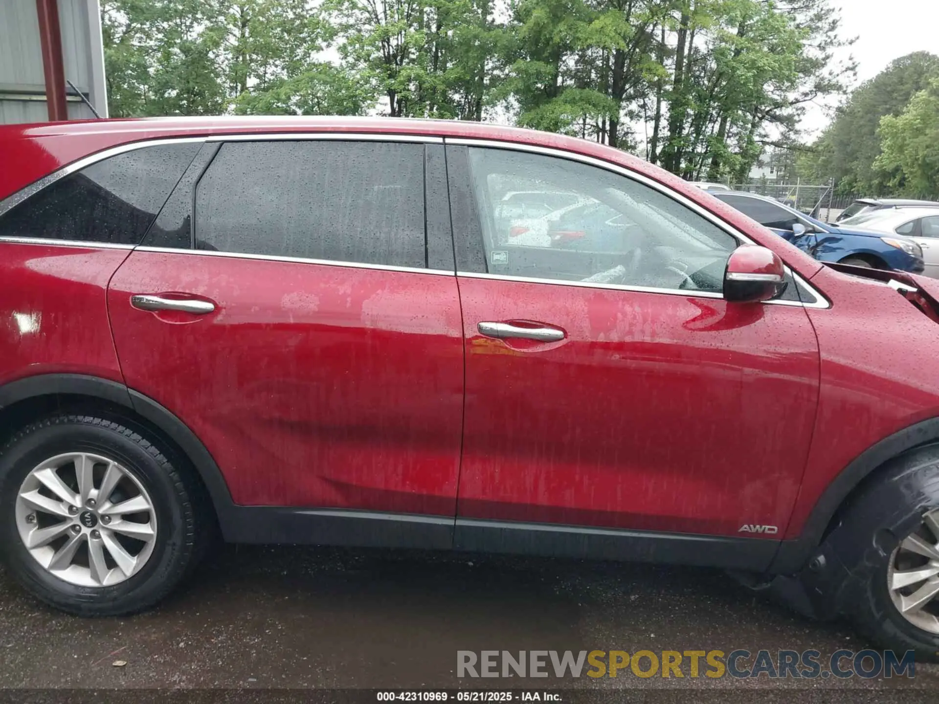 13 Photograph of a damaged car 5XYPGDA31LG702630 KIA SORENTO 2020