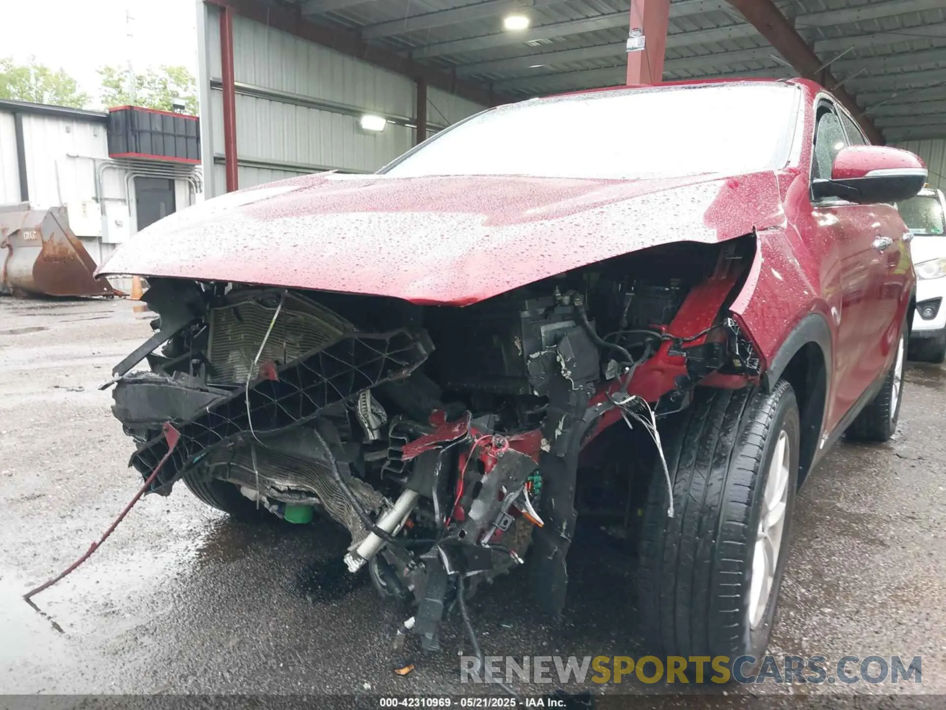 6 Photograph of a damaged car 5XYPGDA31LG702630 KIA SORENTO 2020