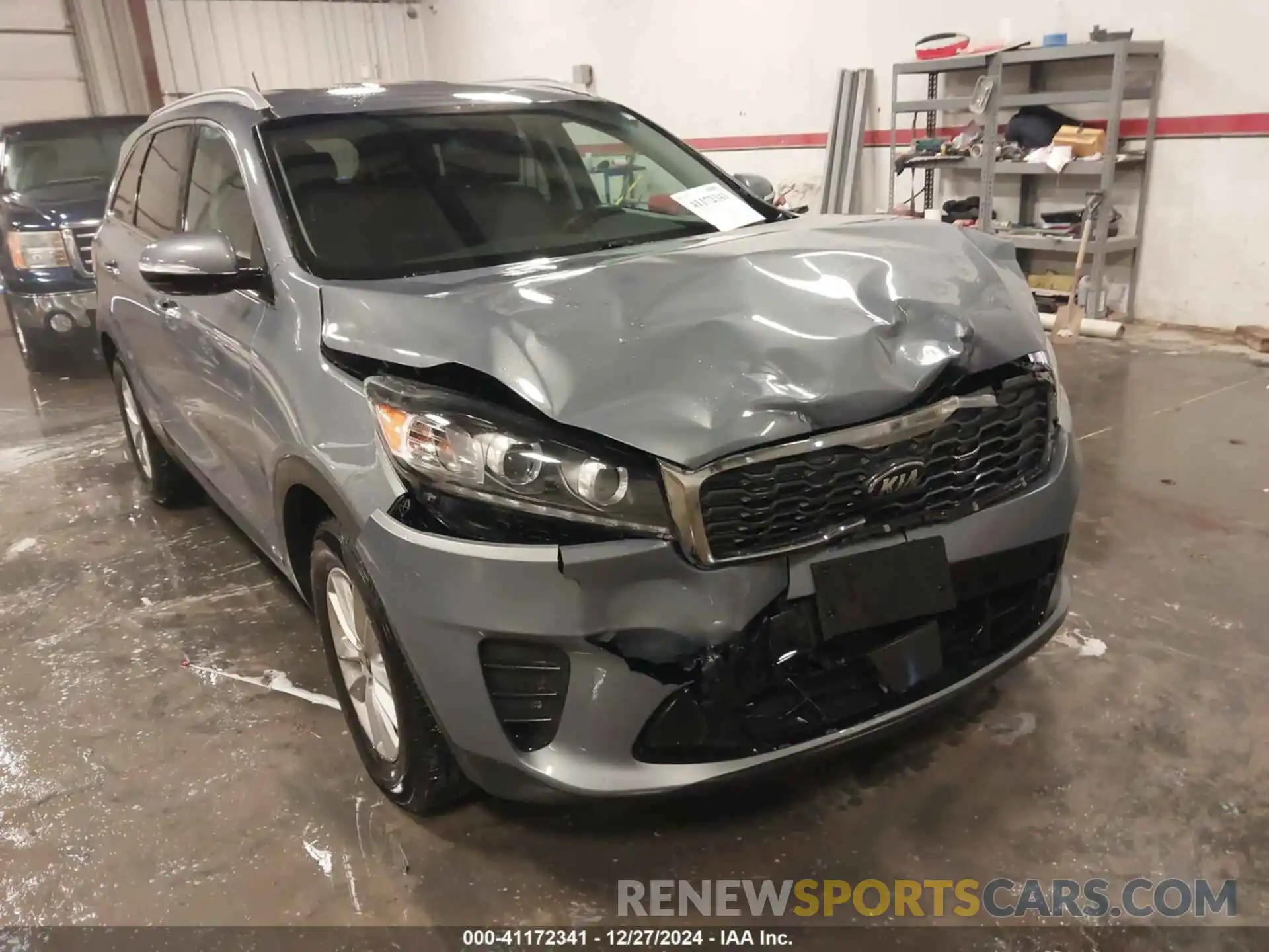 6 Photograph of a damaged car 5XYPGDA32LG663708 KIA SORENTO 2020