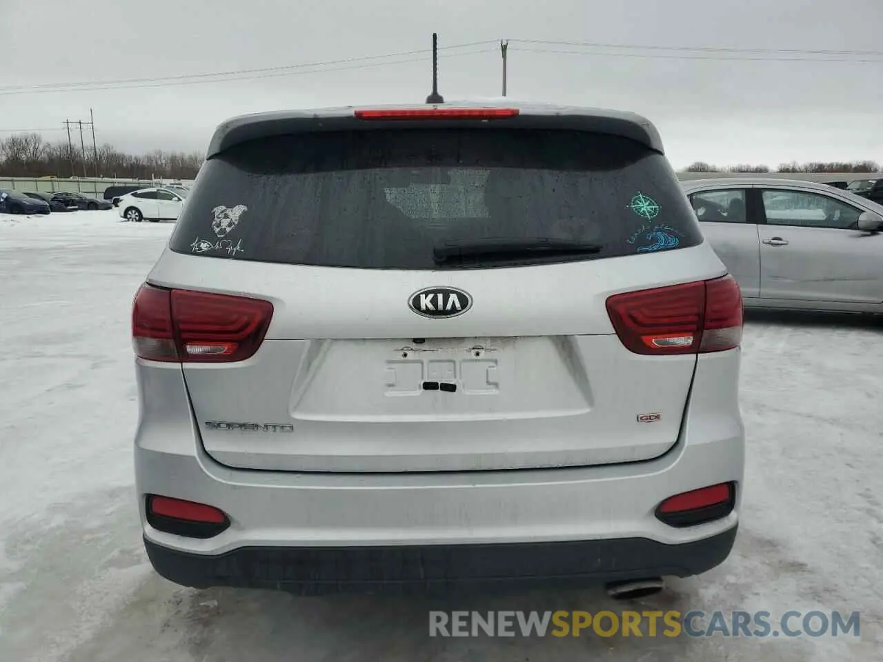 6 Photograph of a damaged car 5XYPGDA33LG631074 KIA SORENTO 2020