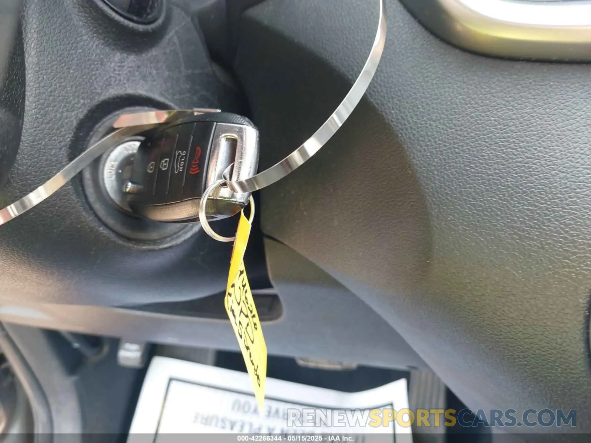 11 Photograph of a damaged car 5XYPGDA35LG640097 KIA SORENTO 2020