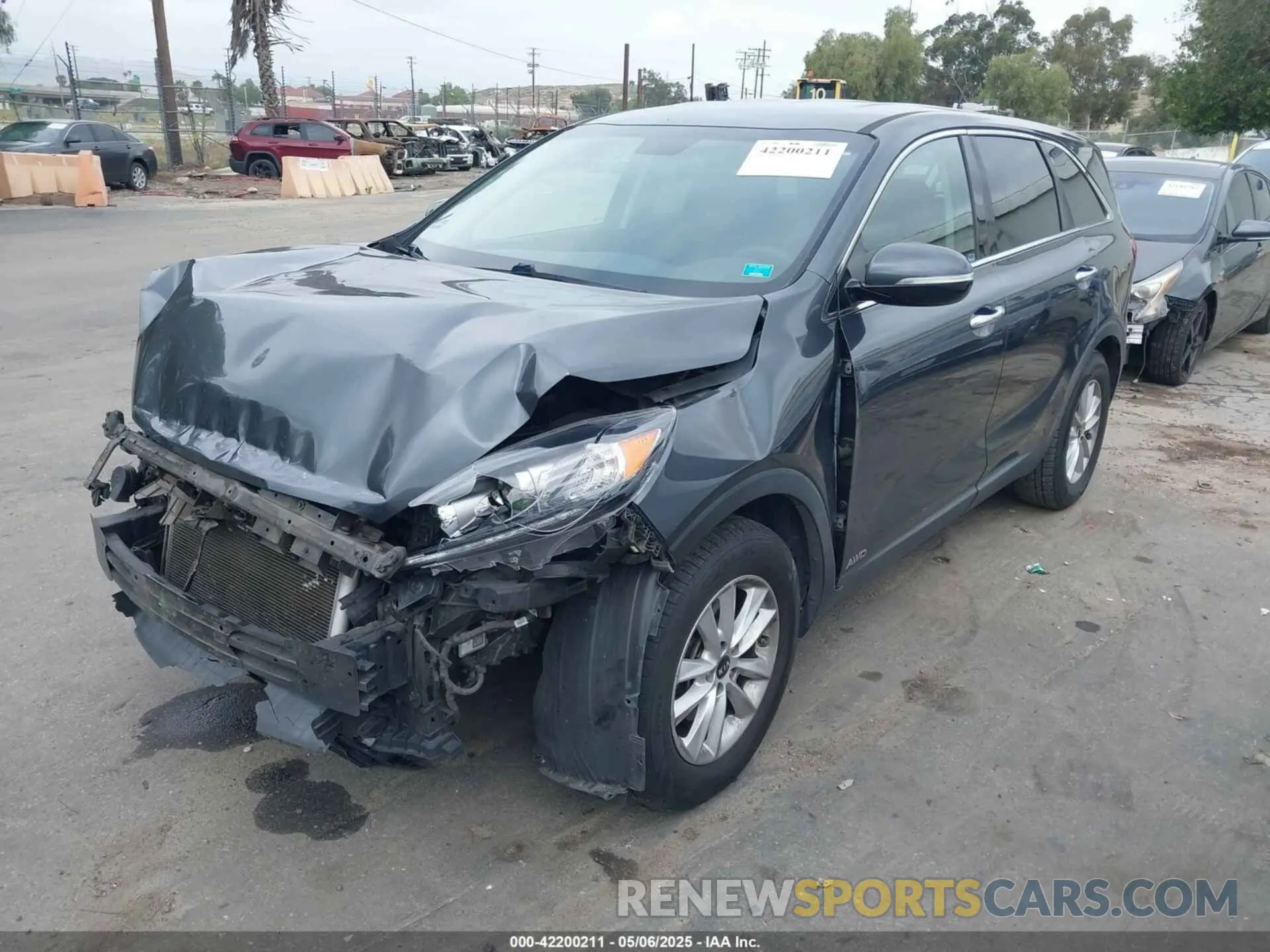 2 Photograph of a damaged car 5XYPGDA35LG663072 KIA SORENTO 2020