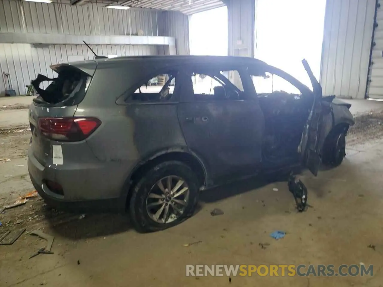 3 Photograph of a damaged car 5XYPGDA35LG676713 KIA SORENTO 2020