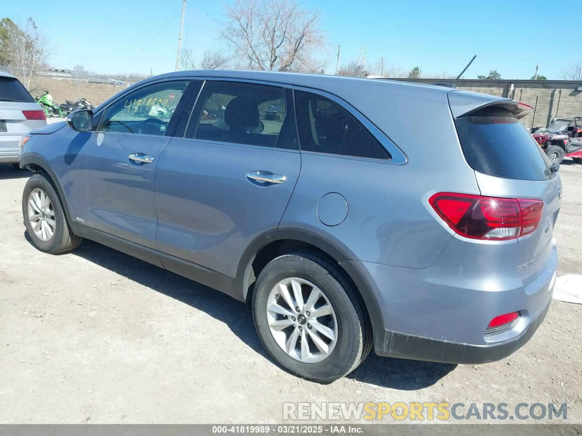 3 Photograph of a damaged car 5XYPGDA36LG635684 KIA SORENTO 2020