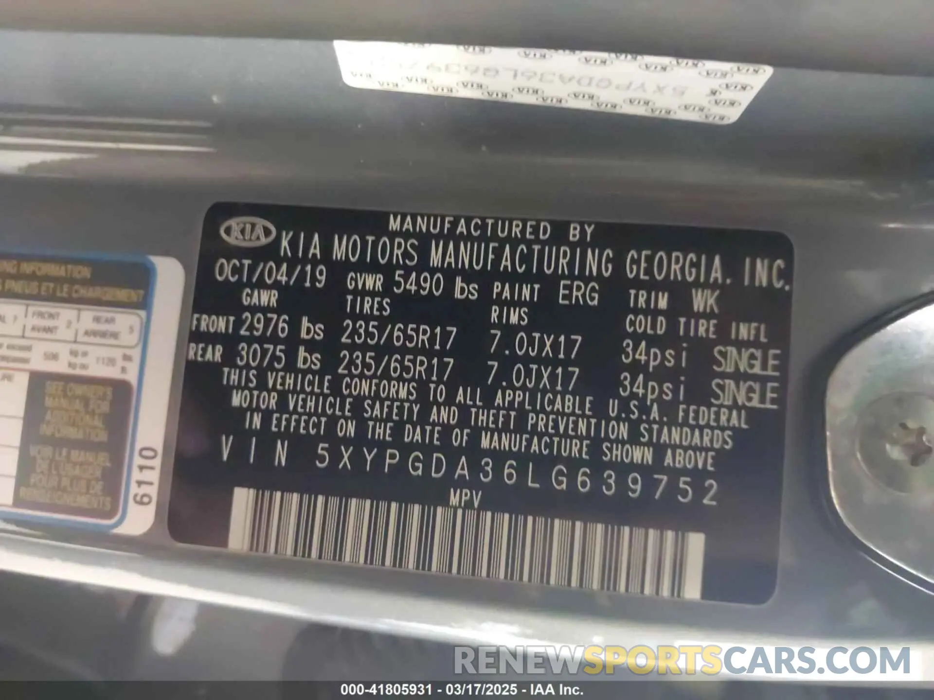 8 Photograph of a damaged car 5XYPGDA36LG639752 KIA SORENTO 2020