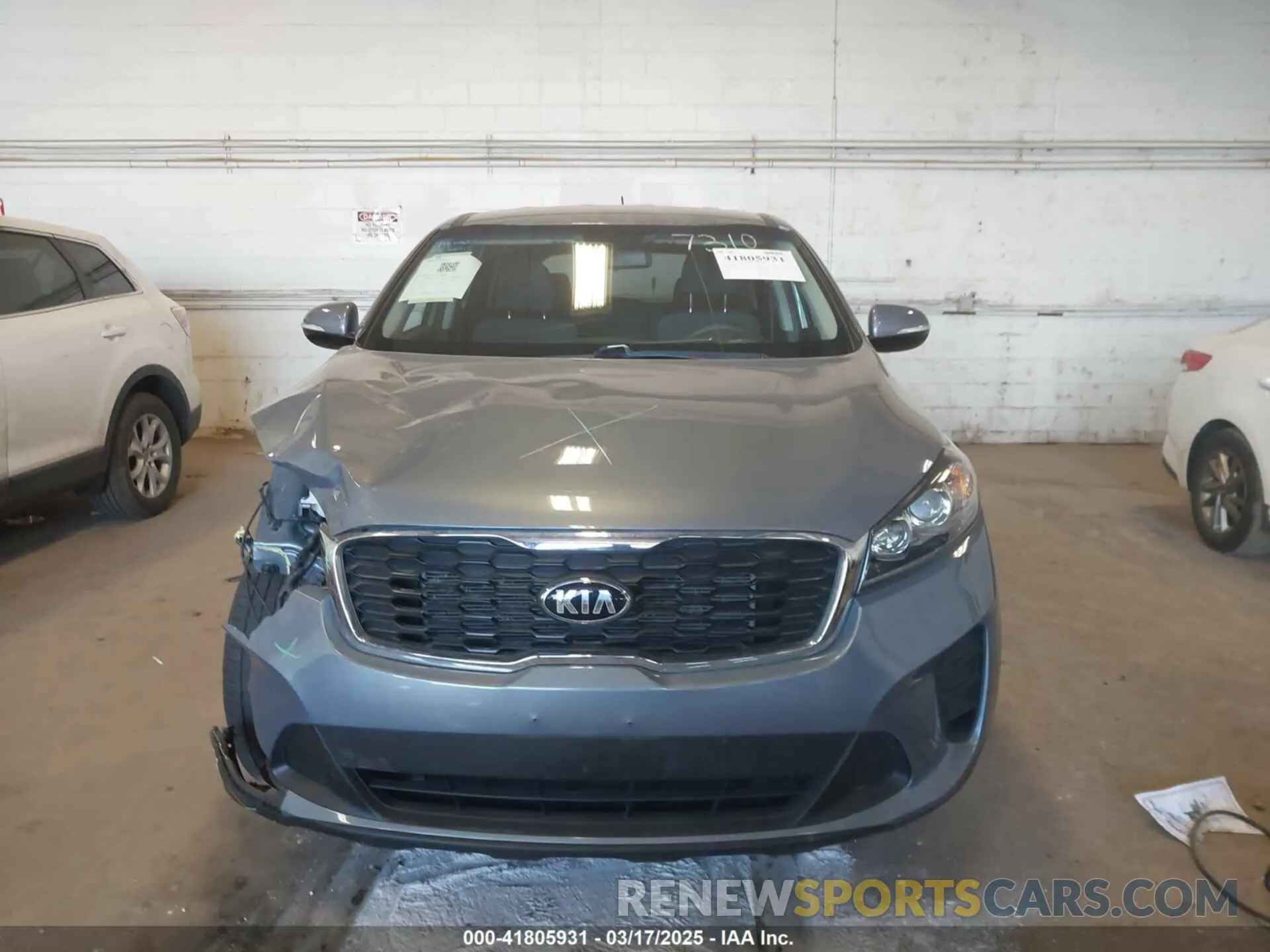 9 Photograph of a damaged car 5XYPGDA36LG639752 KIA SORENTO 2020