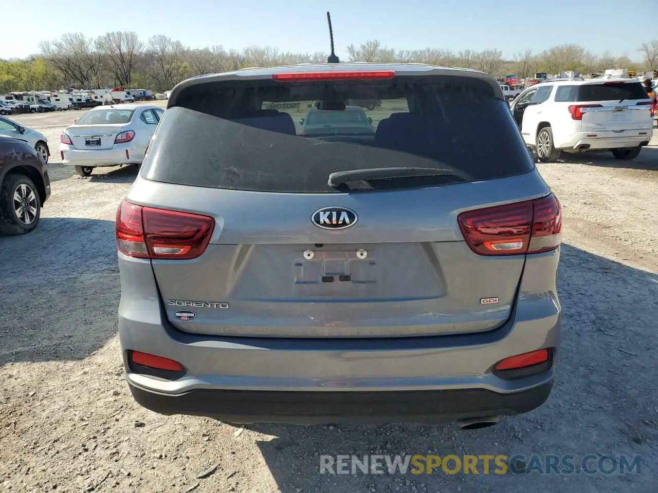 6 Photograph of a damaged car 5XYPGDA36LG655353 KIA SORENTO 2020