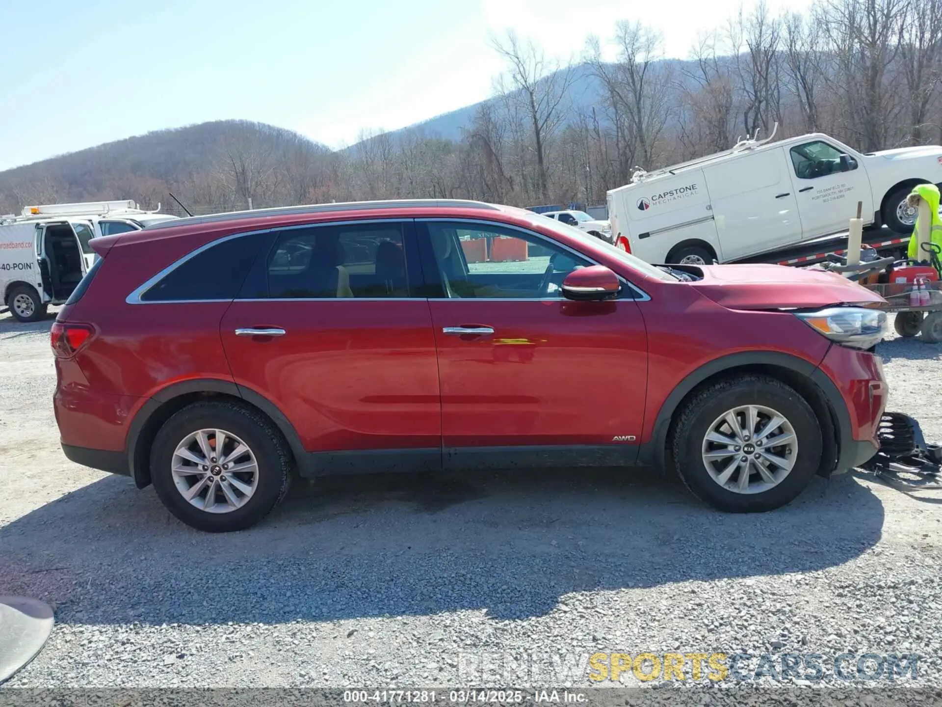 13 Photograph of a damaged car 5XYPGDA36LG671455 KIA SORENTO 2020
