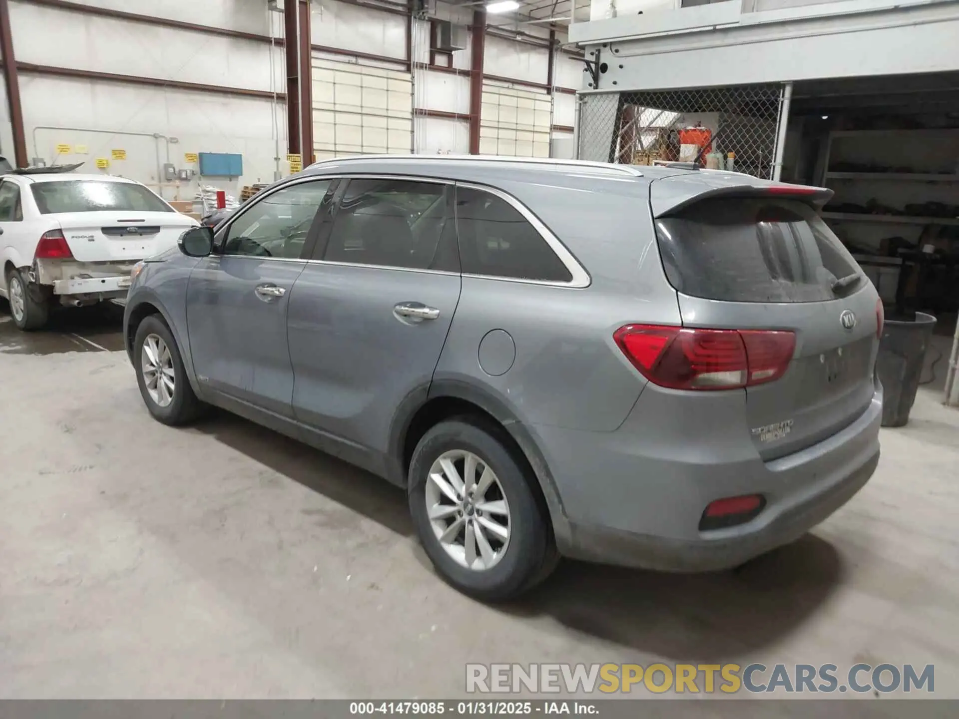 3 Photograph of a damaged car 5XYPGDA36LG703580 KIA SORENTO 2020