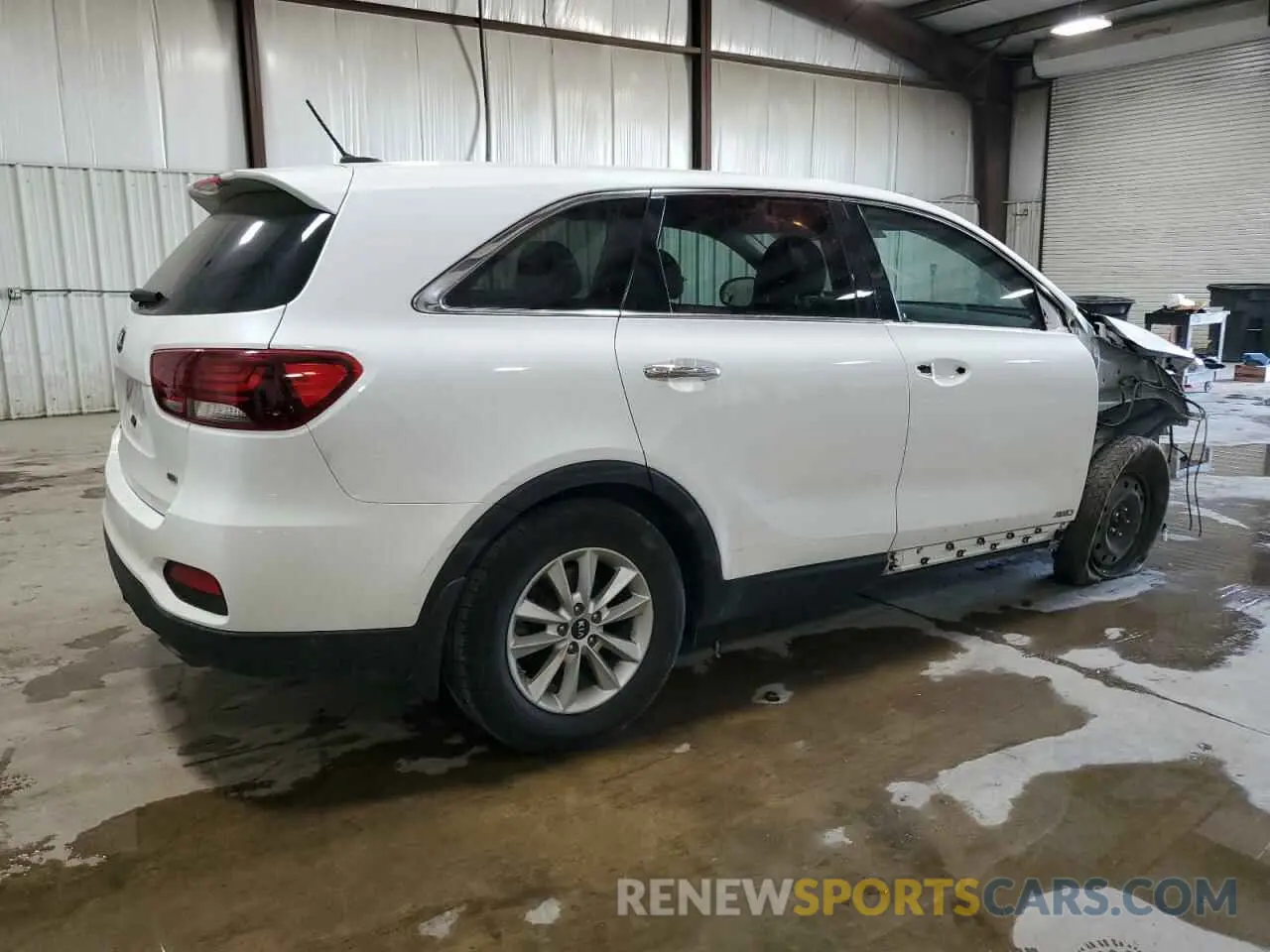 3 Photograph of a damaged car 5XYPGDA37LG659511 KIA SORENTO 2020
