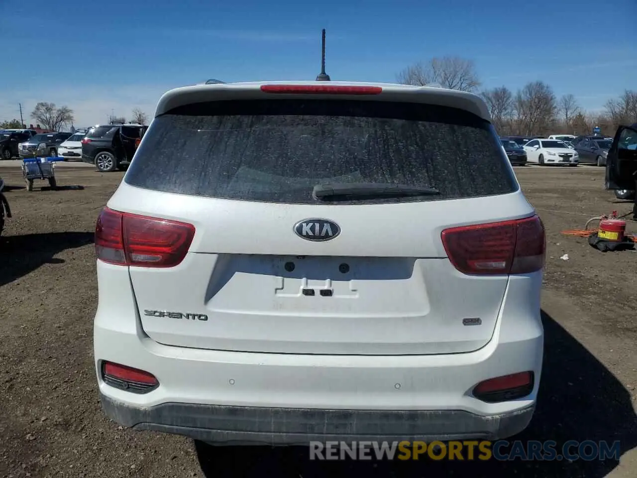 6 Photograph of a damaged car 5XYPGDA38LG646976 KIA SORENTO 2020