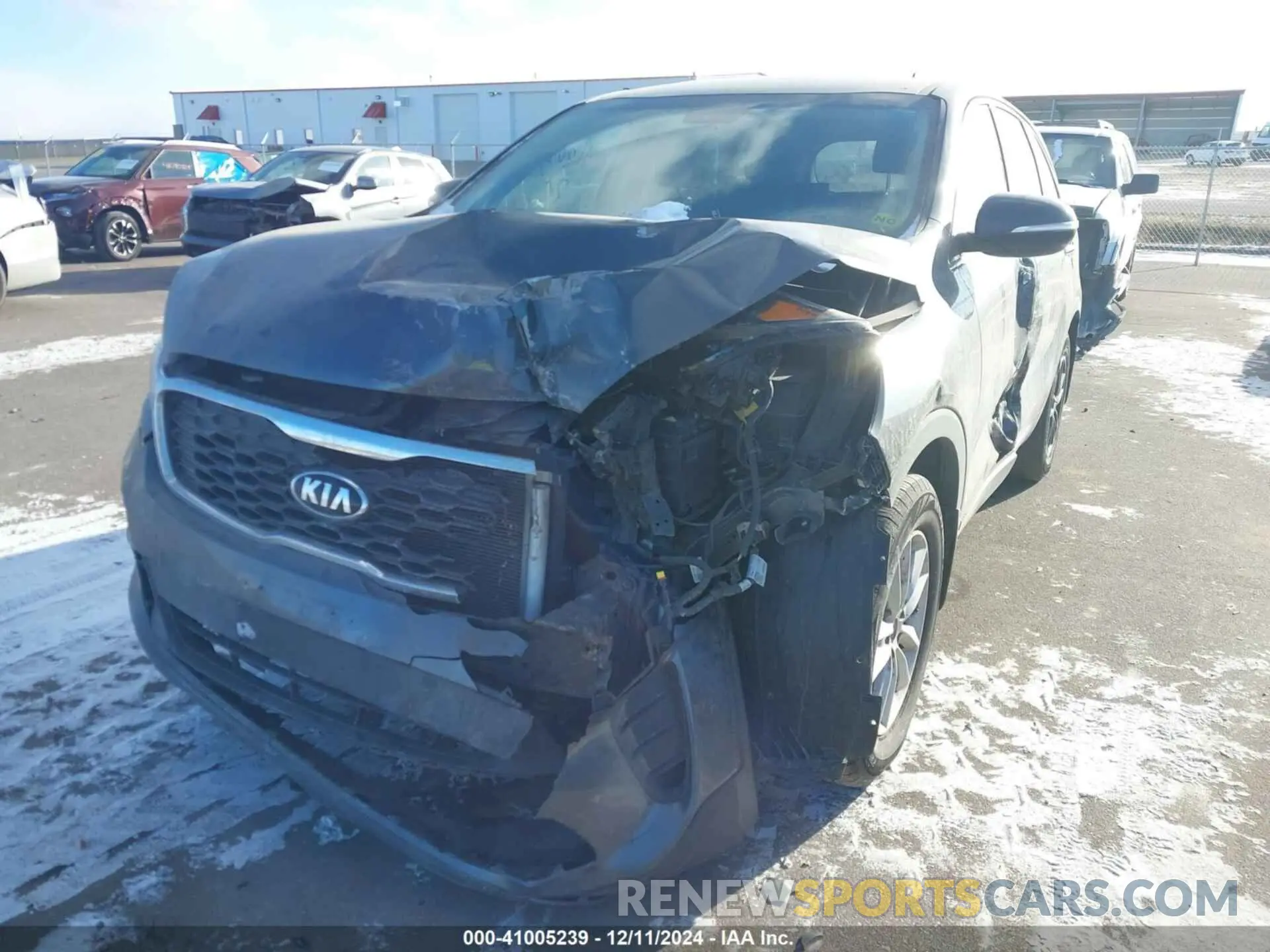 6 Photograph of a damaged car 5XYPGDA39LG664676 KIA SORENTO 2020
