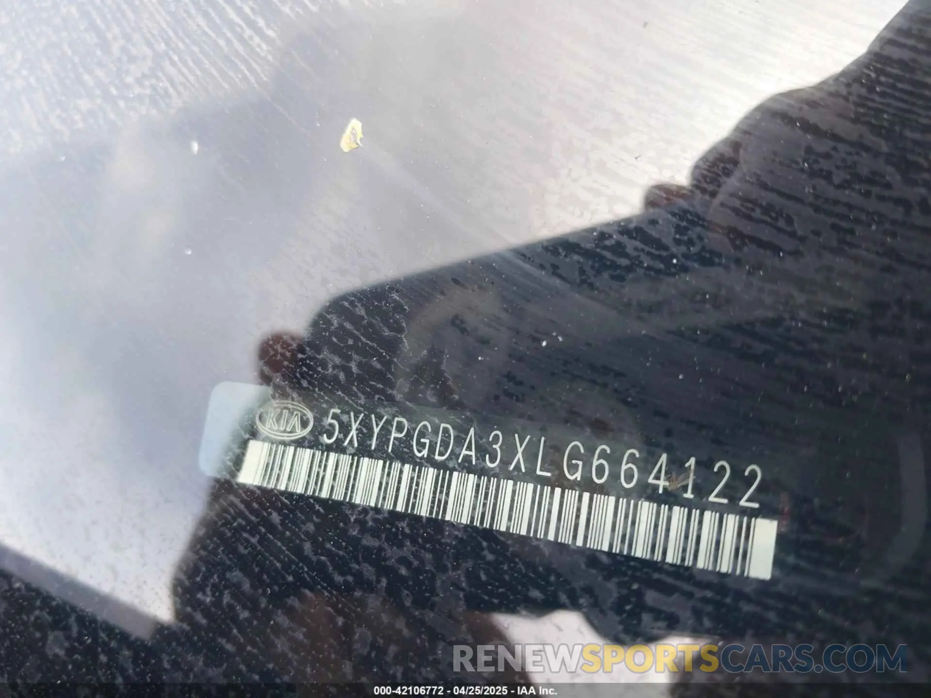 9 Photograph of a damaged car 5XYPGDA3XLG664122 KIA SORENTO 2020