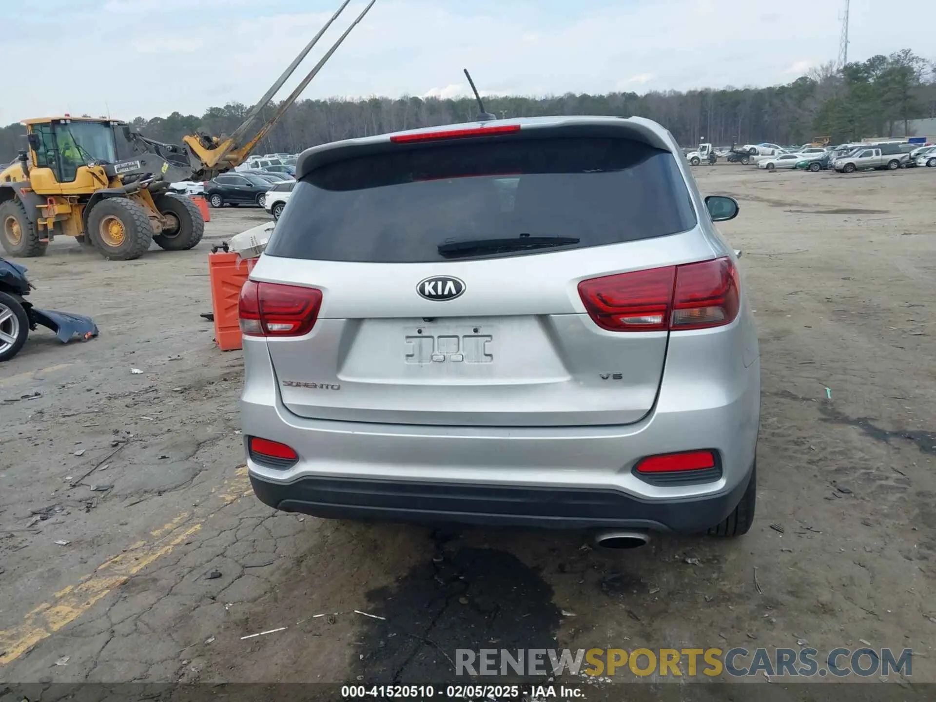 16 Photograph of a damaged car 5XYPGDA50LG619045 KIA SORENTO 2020