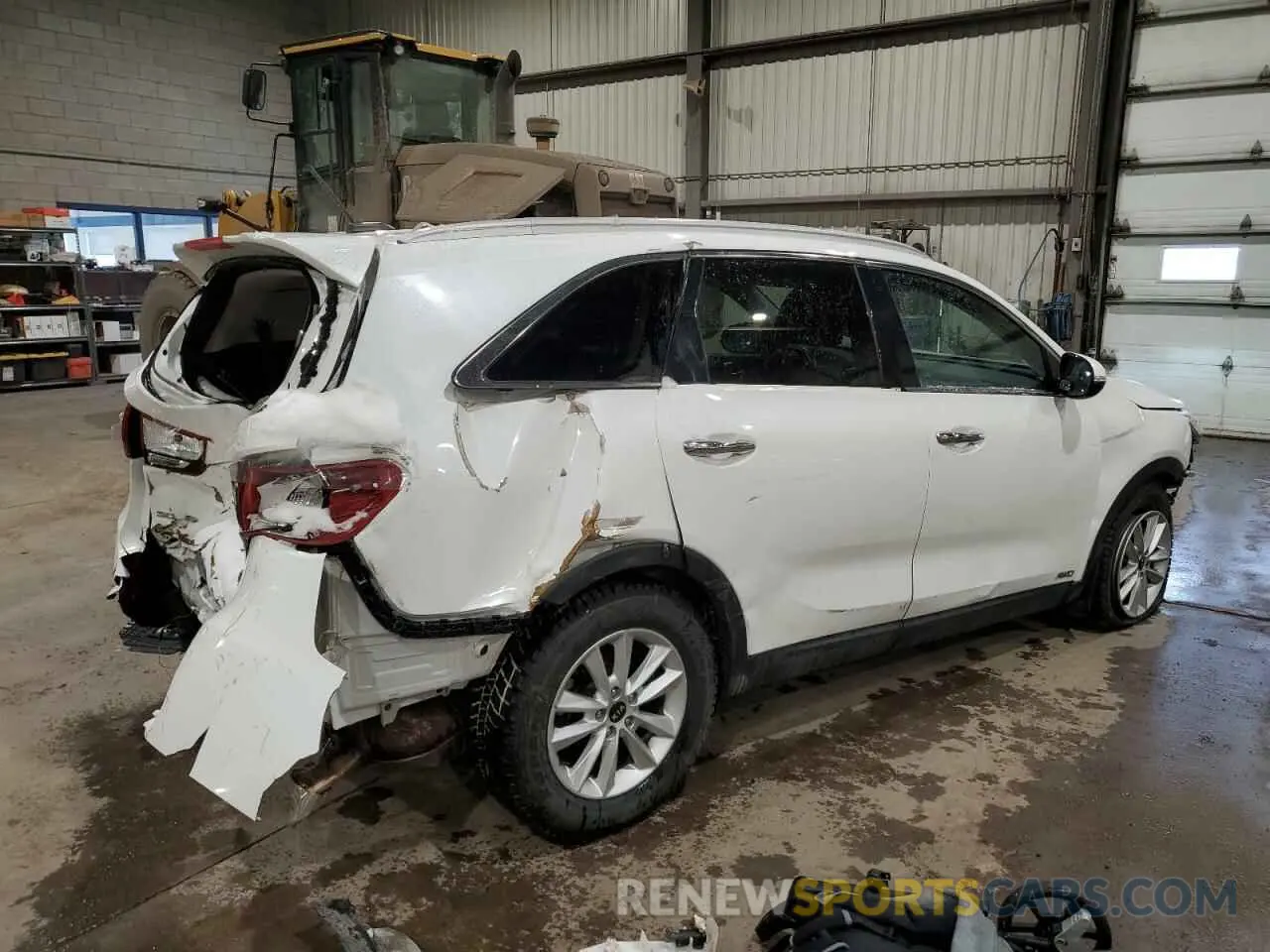 3 Photograph of a damaged car 5XYPGDA51LG700748 KIA SORENTO 2020