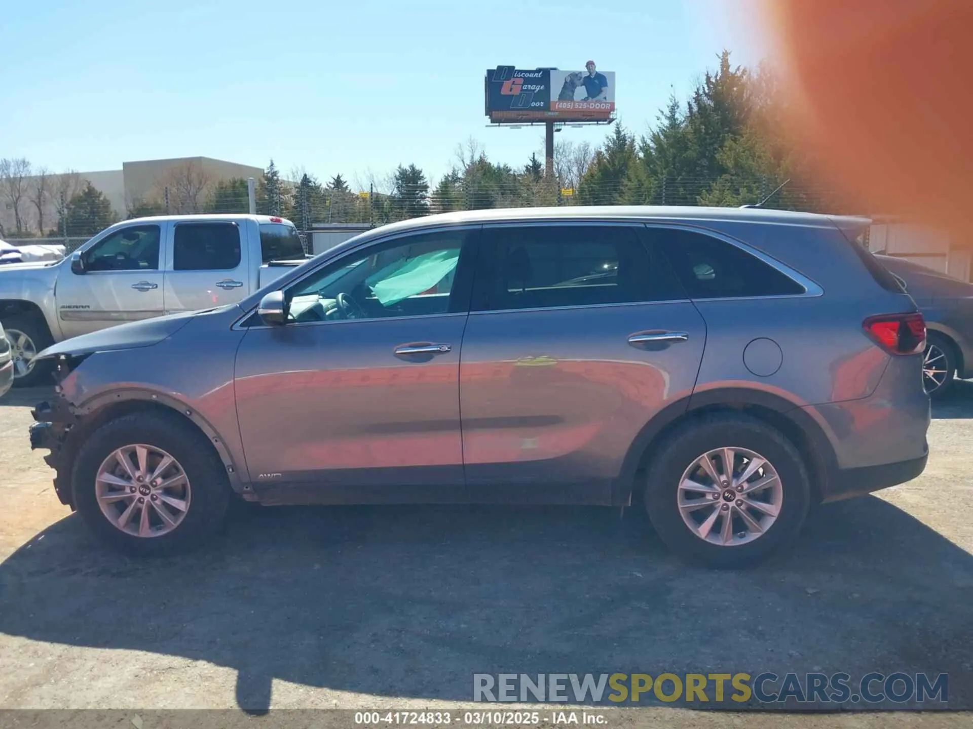 14 Photograph of a damaged car 5XYPGDA53LG612283 KIA SORENTO 2020