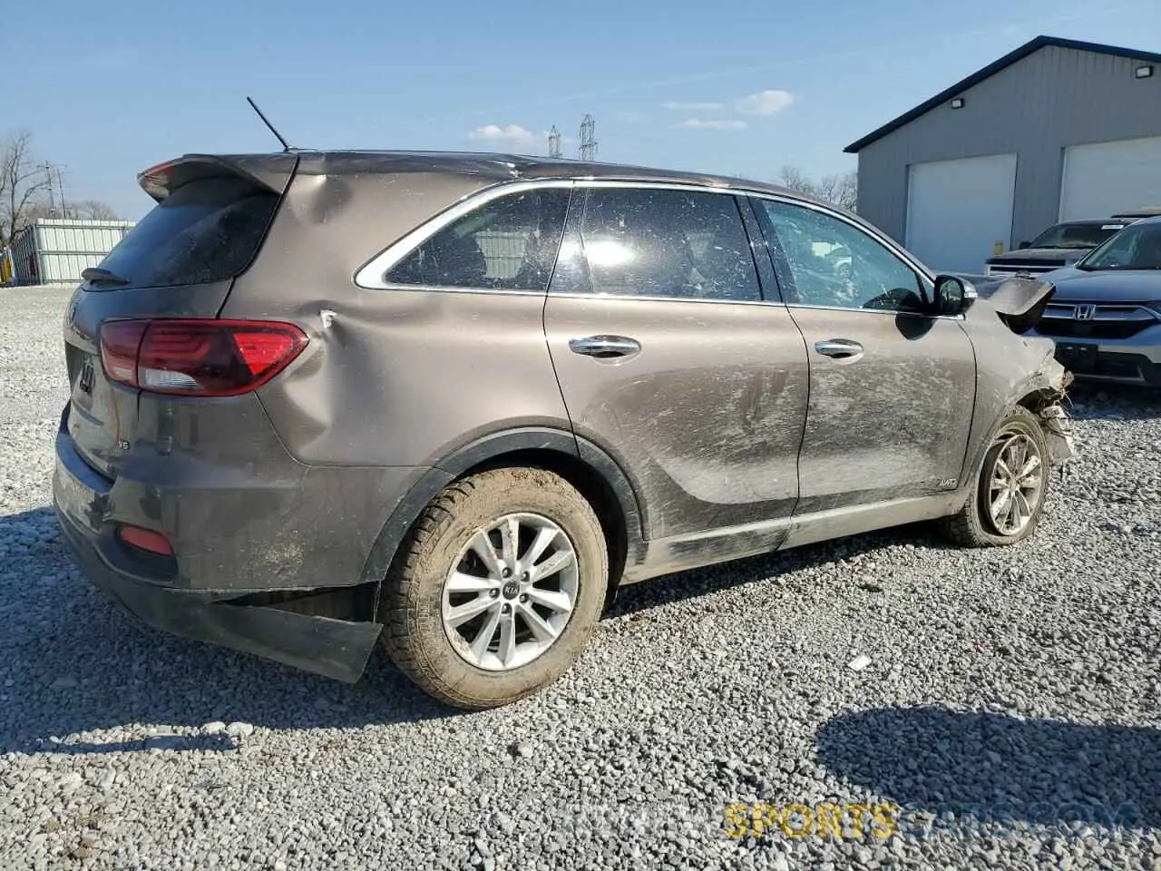 3 Photograph of a damaged car 5XYPGDA53LG613403 KIA SORENTO 2020