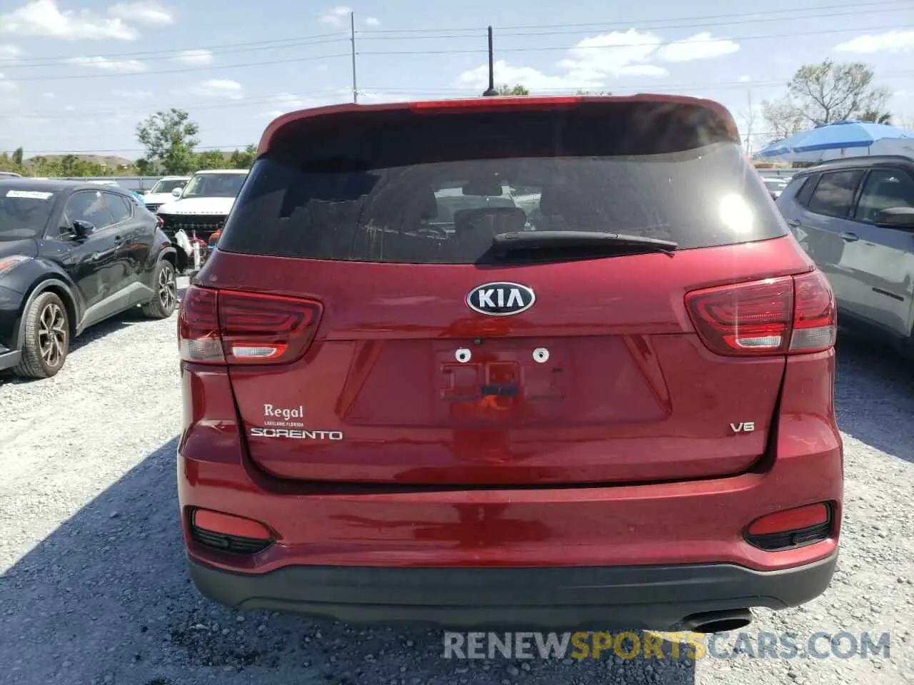 6 Photograph of a damaged car 5XYPGDA53LG662195 KIA SORENTO 2020