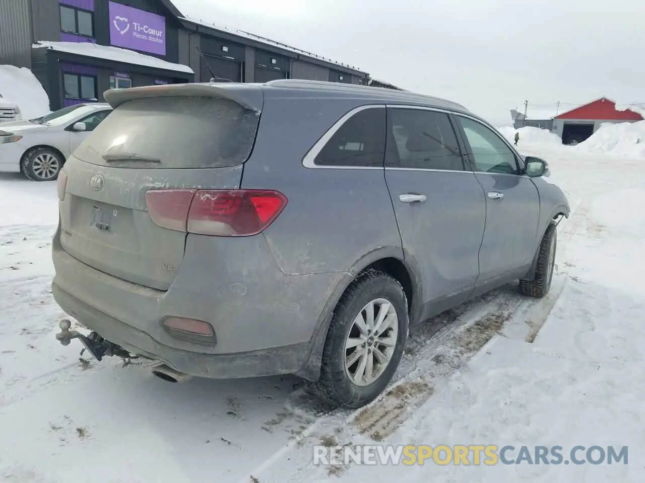 3 Photograph of a damaged car 5XYPGDA54LG695044 KIA SORENTO 2020