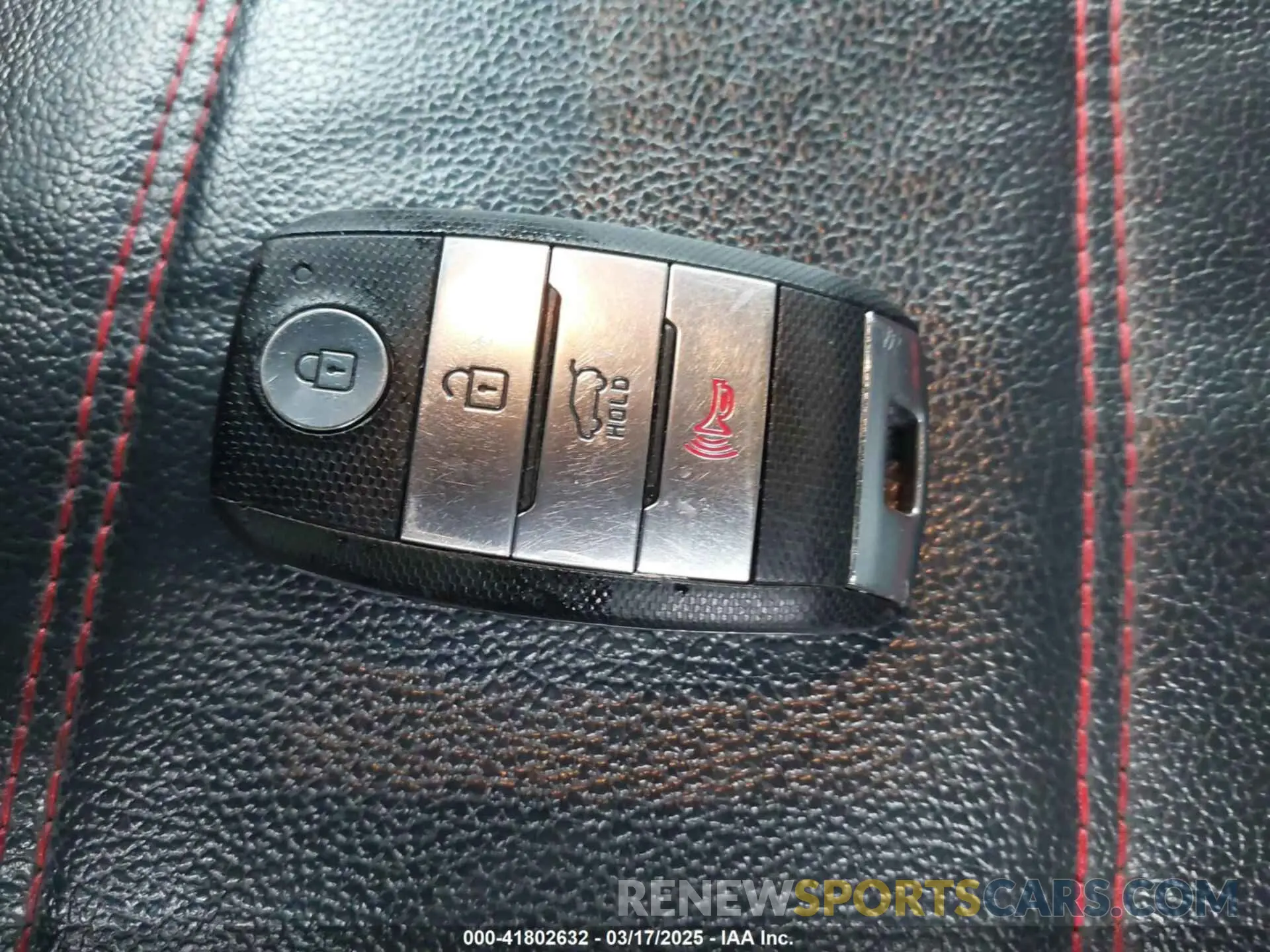 11 Photograph of a damaged car 5XYPGDA55LG667883 KIA SORENTO 2020