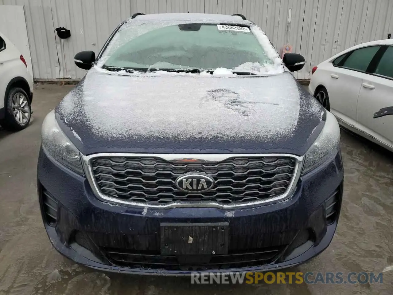 5 Photograph of a damaged car 5XYPGDA55LG691732 KIA SORENTO 2020