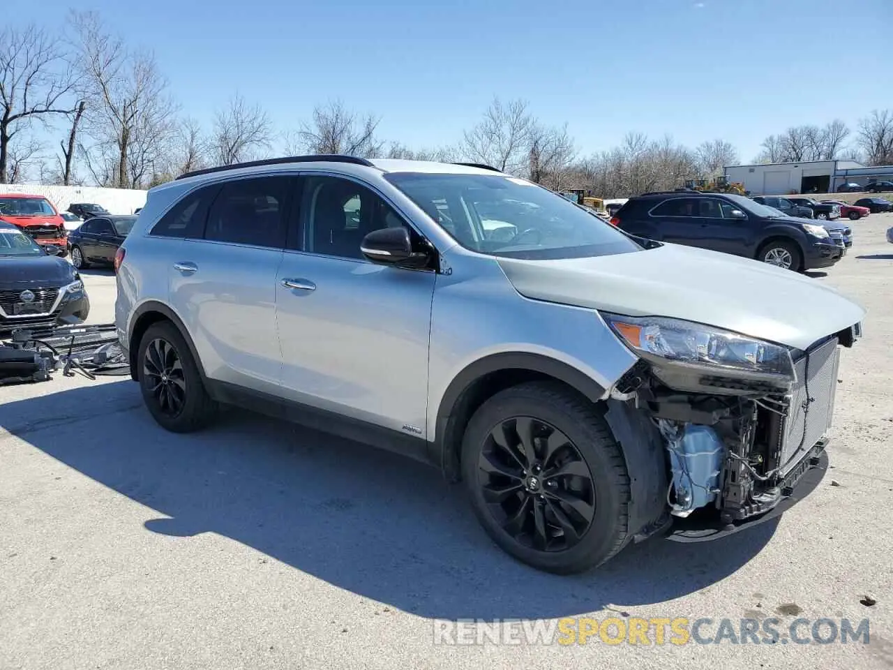 4 Photograph of a damaged car 5XYPGDA55LG696915 KIA SORENTO 2020